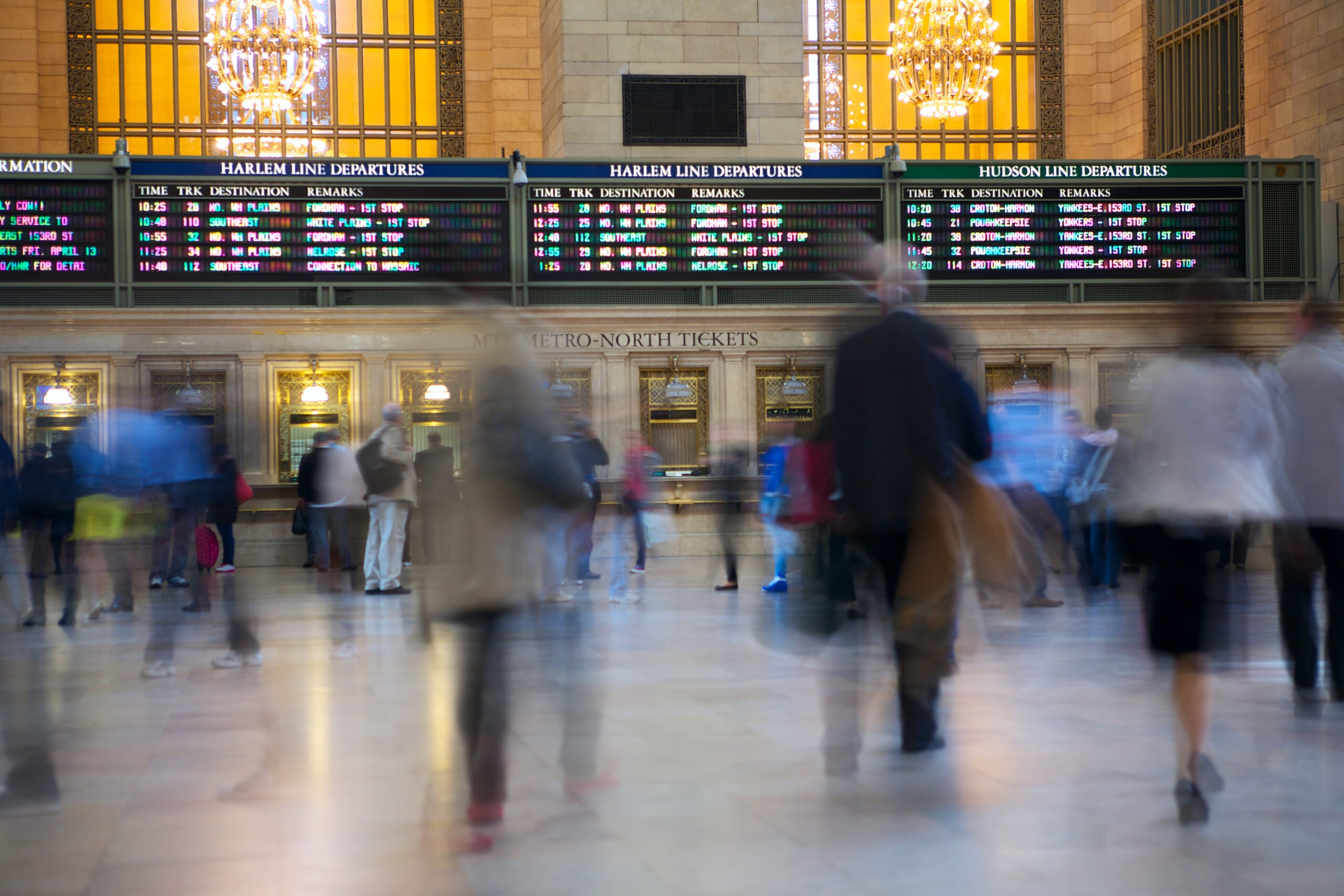 People moving in Grand Central Station, New York, USA